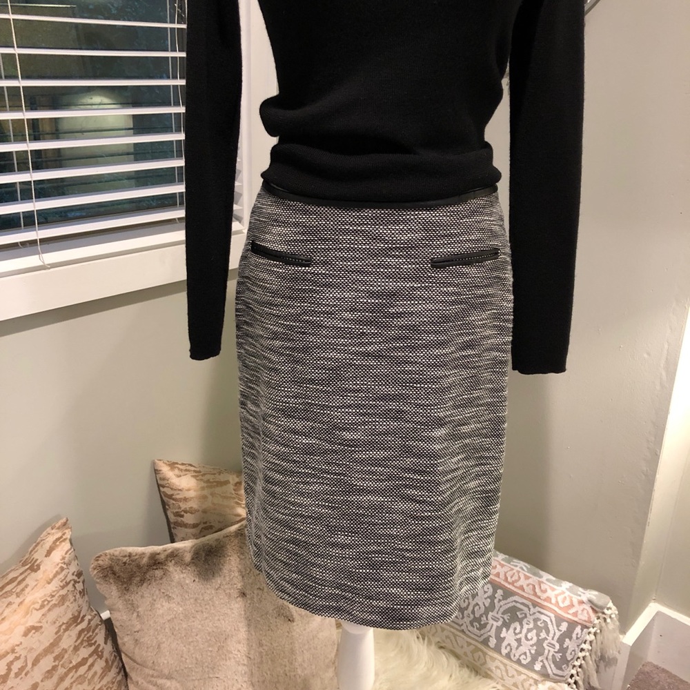 Calvin Klein | Black & White Tweed Pencil Skirt
